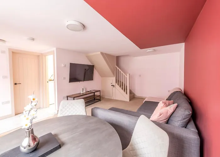 Cosy Medway With Free Parking By Prescott Apartments